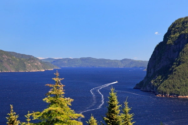 vue_691307_pgbighd.jpg