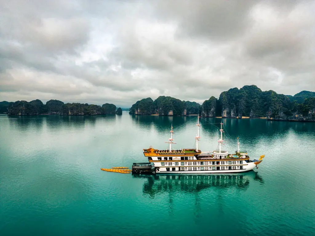 Dragon-Legend-Cruise-Ha-Long.jpg