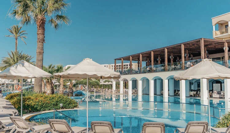 02_Piscine.jpeg