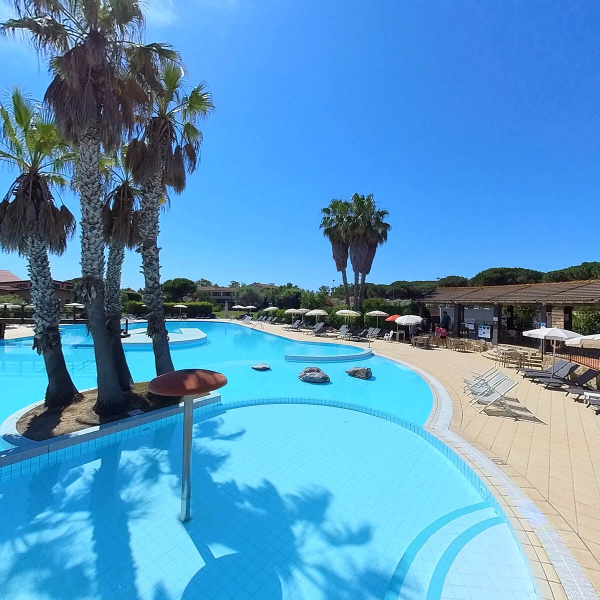 resort-con-piscina-sardegna-04.jpg
