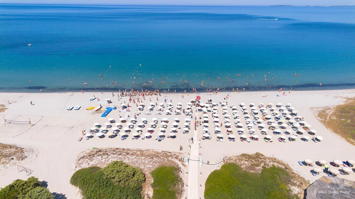 resort-spiaggia-sardegna-01.jpg
