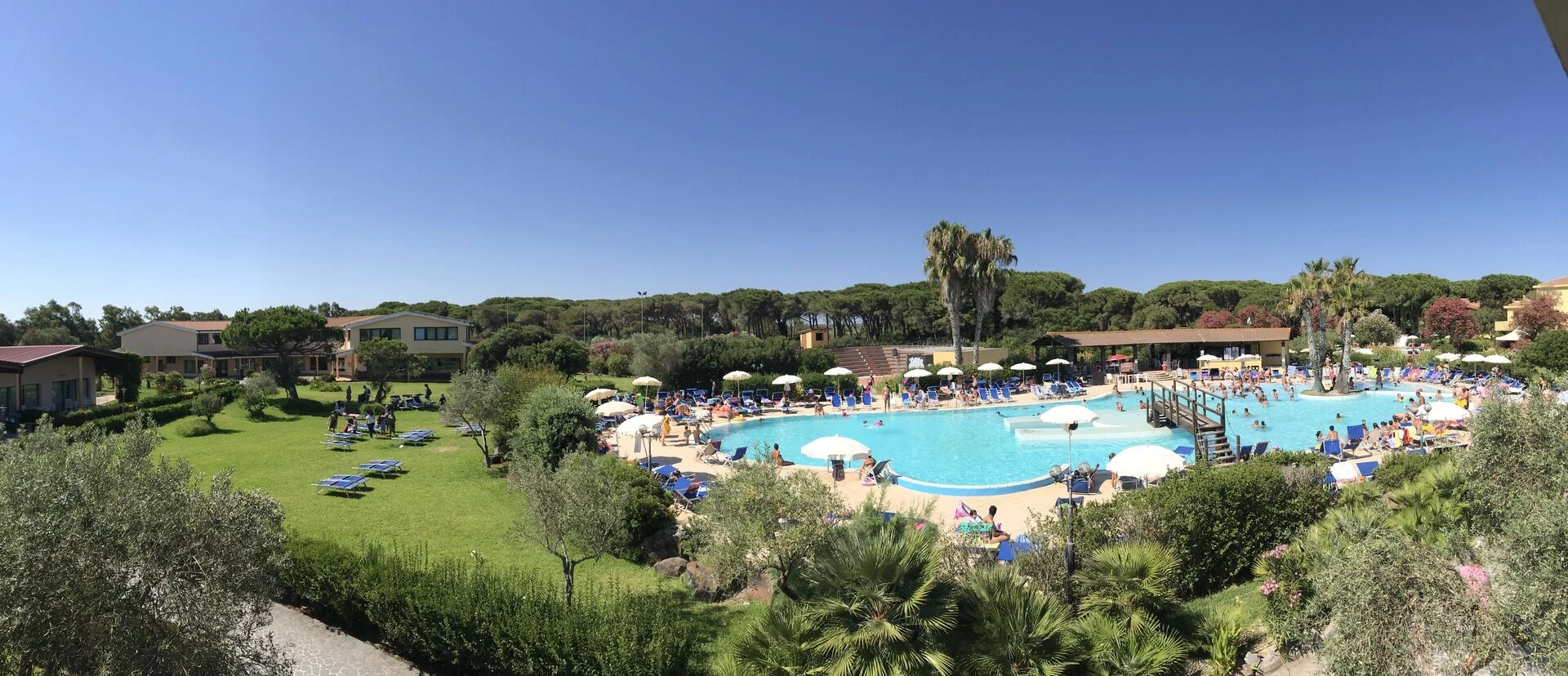 Main_Swimming_Pool_1.JPG