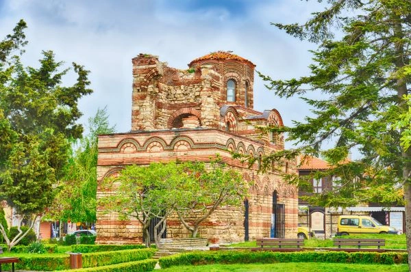 Nessebar_old_church.jpg