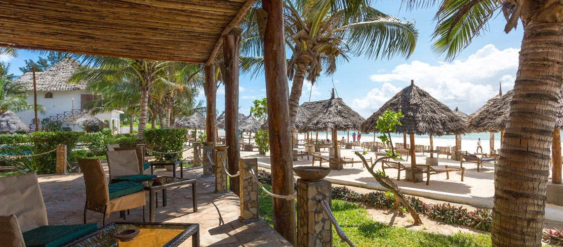 9_exterieur_kappa_club_waridi_resort_beach.jpg