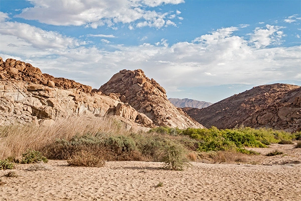 vue_877938_pgbighd.jpg