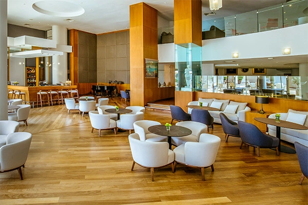 vue_885348_pgbighd.jpg
