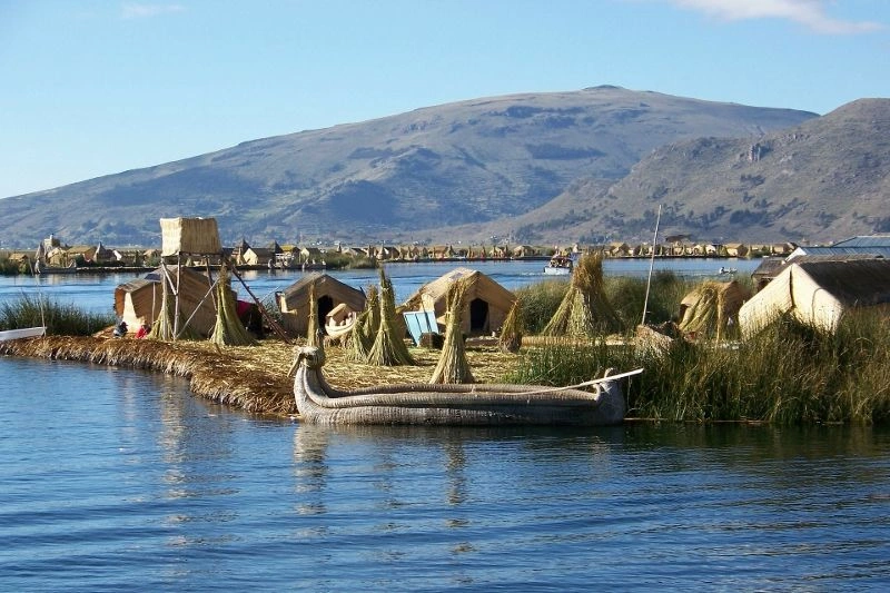 Uros_du_Lac_Titicaca.jpg