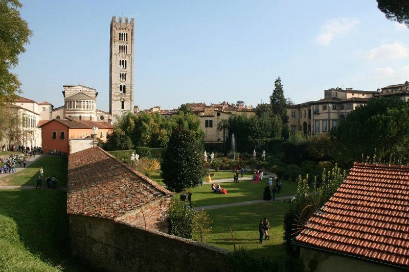 LUCCA_2.jpg