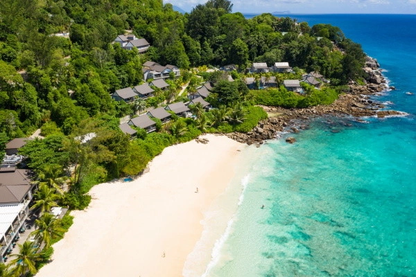 Hôtel Carana Beach ****