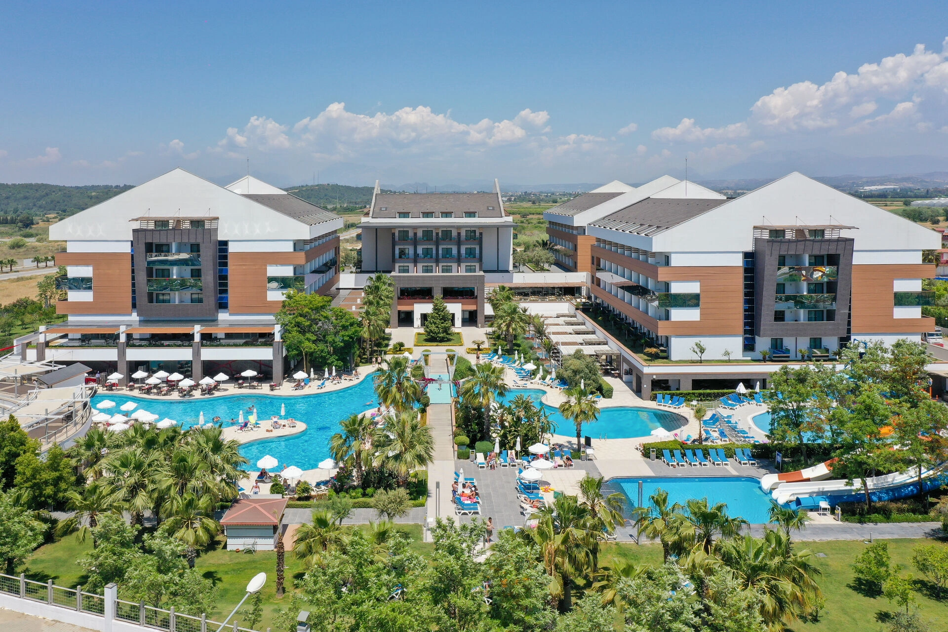 POOL_OVERVIEW.jpg