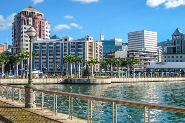 vue_885428_pgbighd.jpg