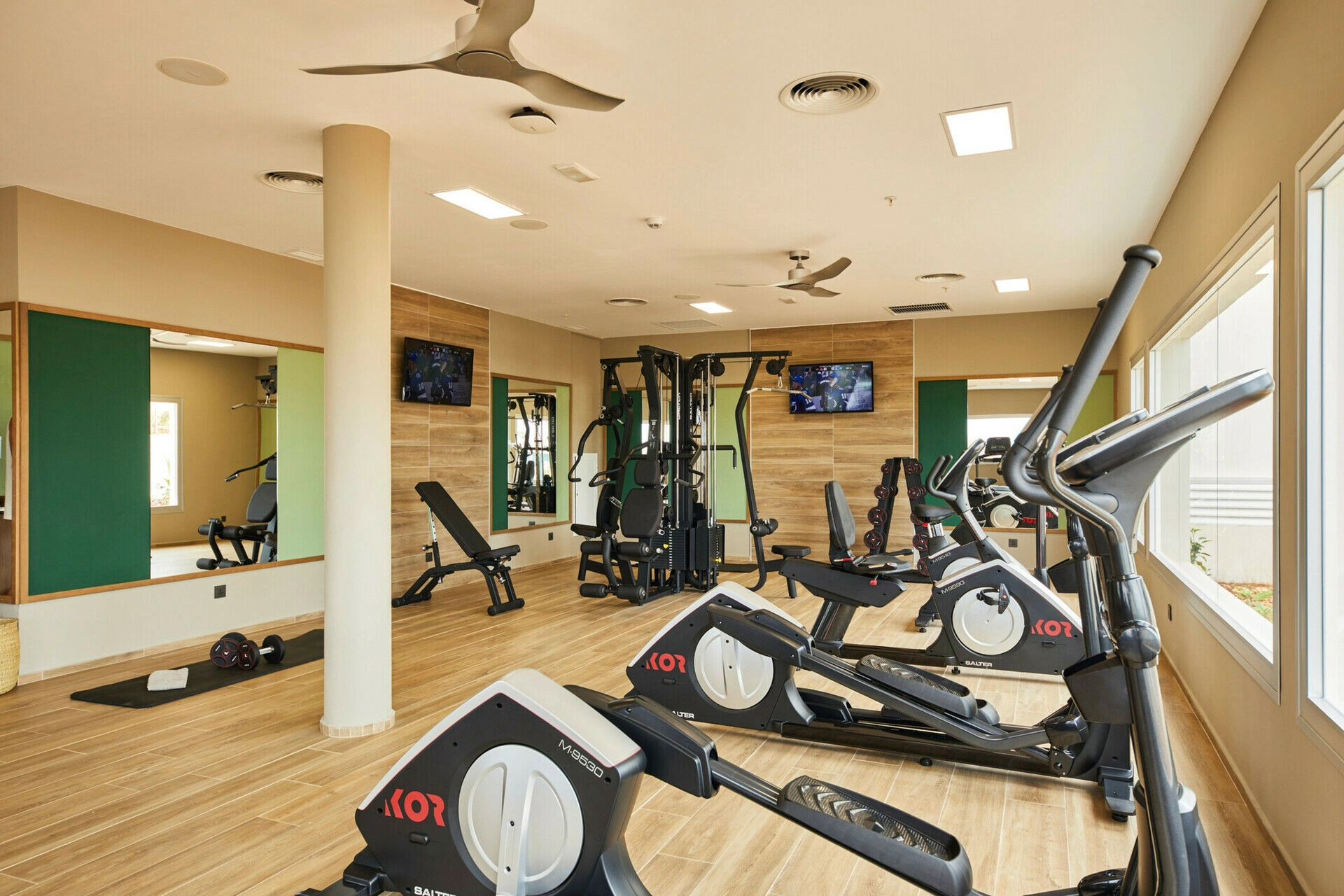 JBO_22_071_-_Gym.jpg