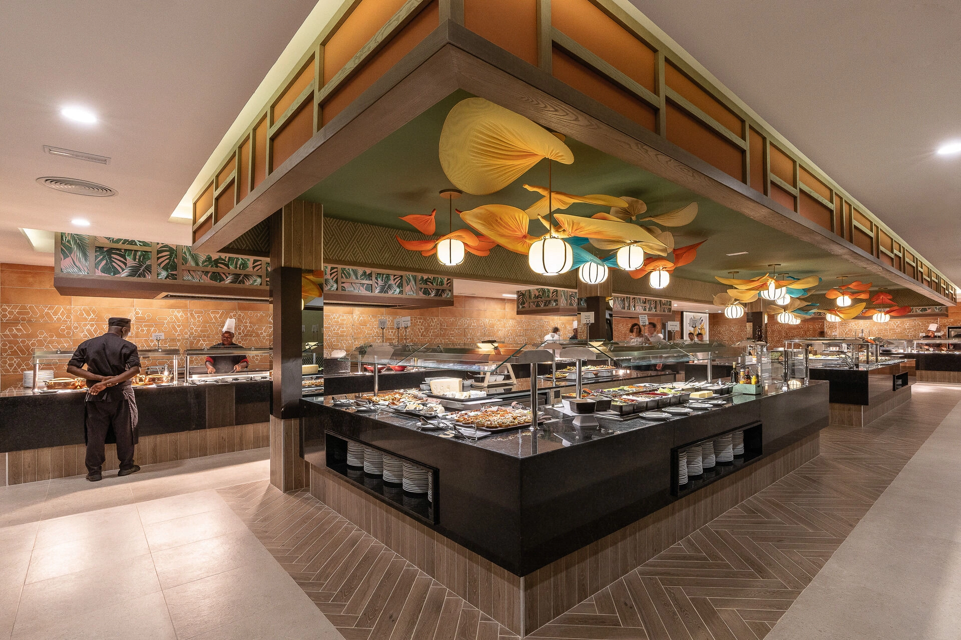XZN_19_060_-_Main_restaurant.jpg