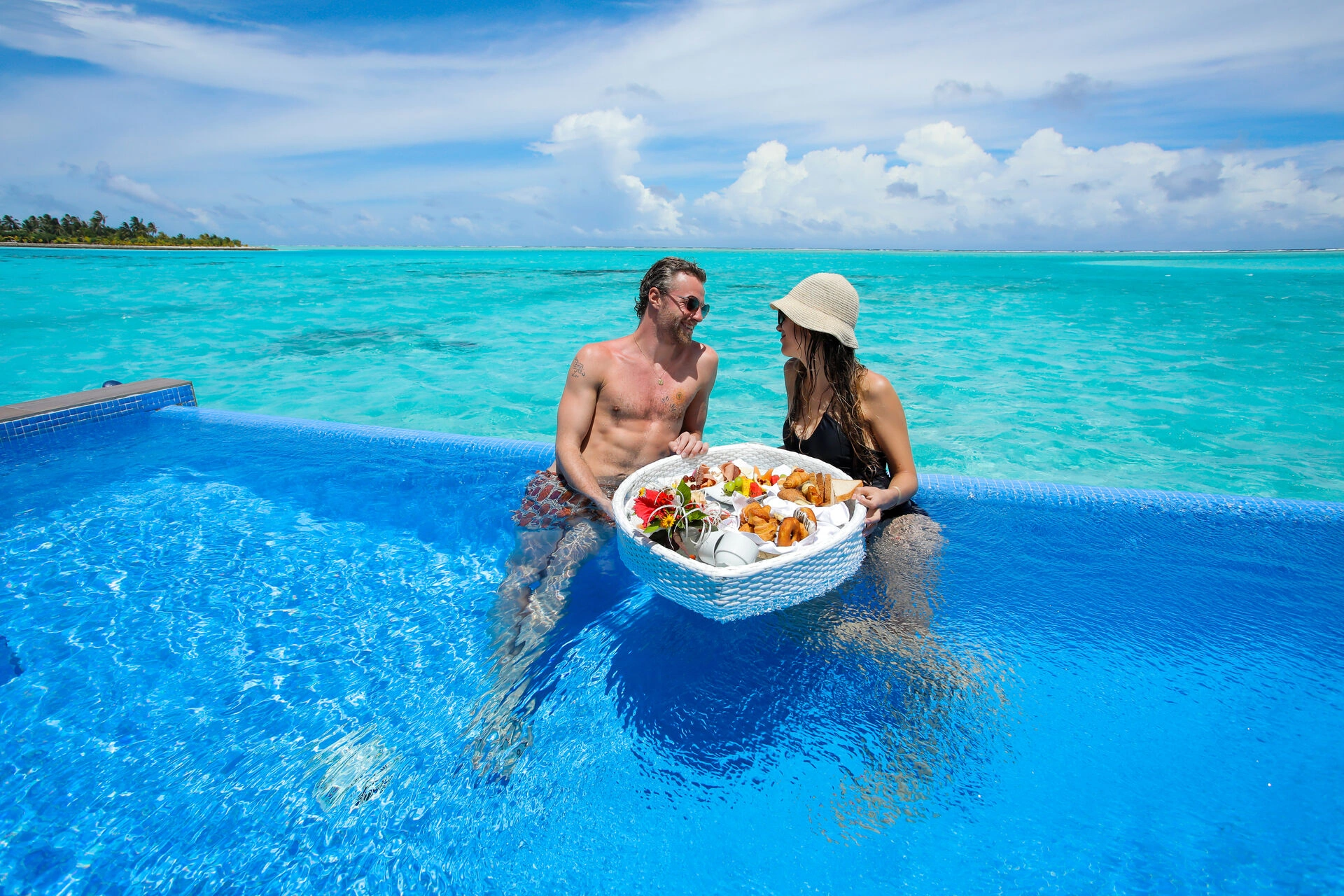 XMV_23_107_-_Overwater_suite_with_private_pool.jpg
