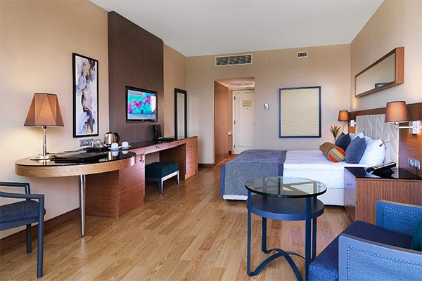 vue_887144_pgbighd.jpg