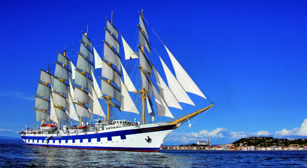 Croisière à bord du Royal Clipper de Nice et Monaco à la Corse & la Sardaigne