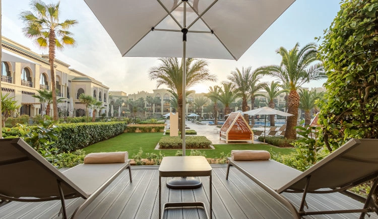 03_Patio_Pool_view.jpeg