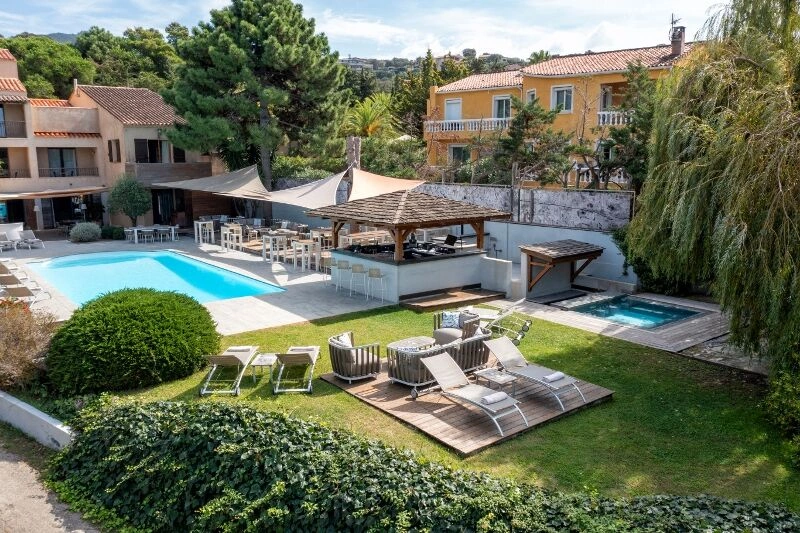 Bartaccia Hôtel 4* avec location de voiture