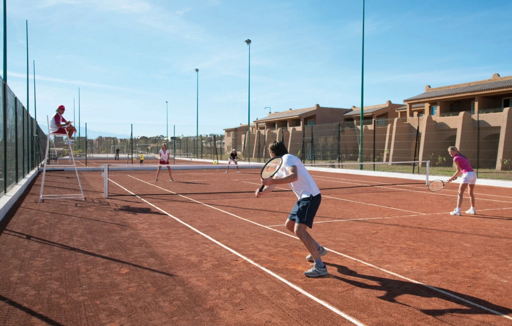 TPA_09_108_-_Tennis_court.jpg