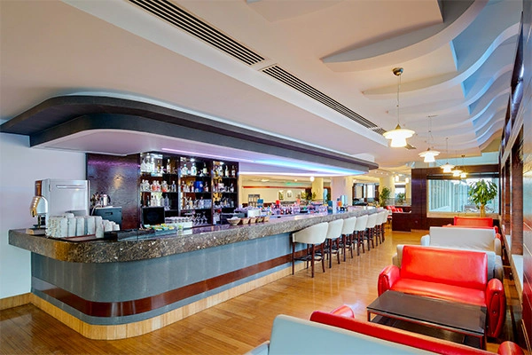 vue_889553_pgbighd.jpg