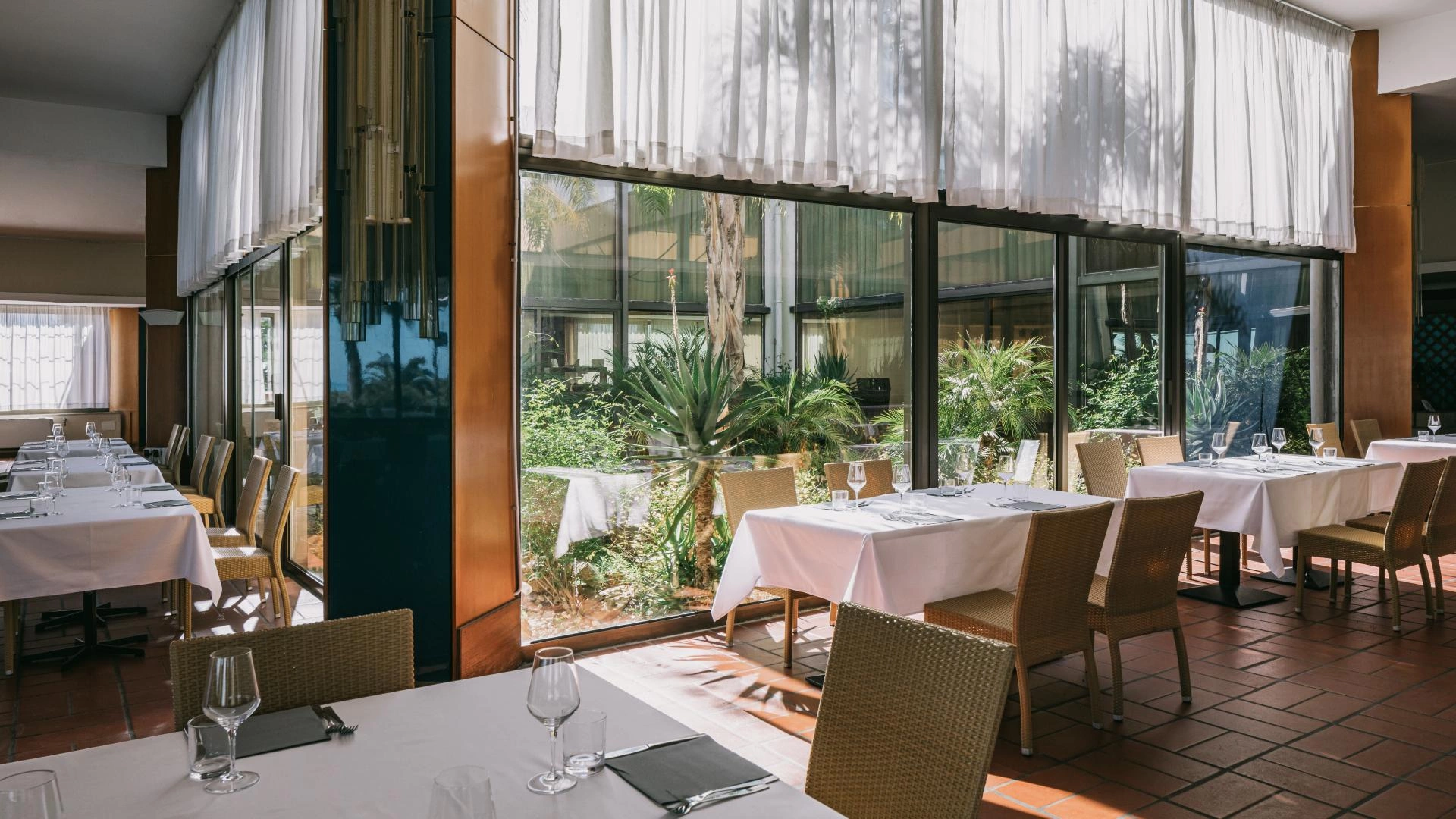 restaurant.jpg