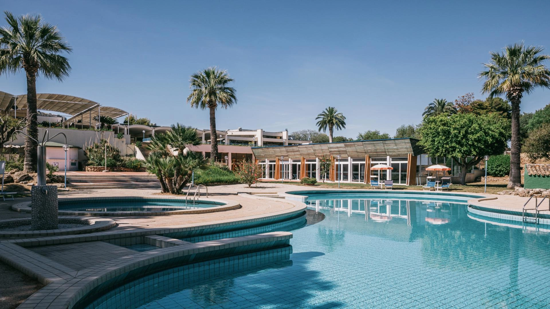 piscine-exterieure.jpg