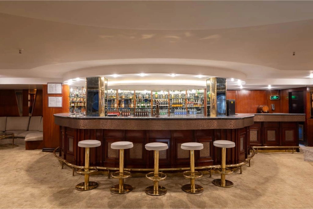 bar_1.jpg