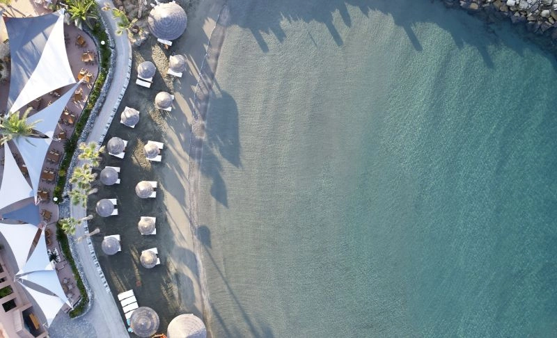 Amathus_family_beach.jpg