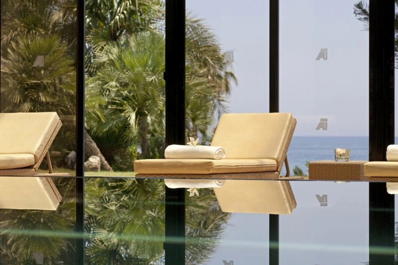 Indoor_Seawater_Pool_2.jpg