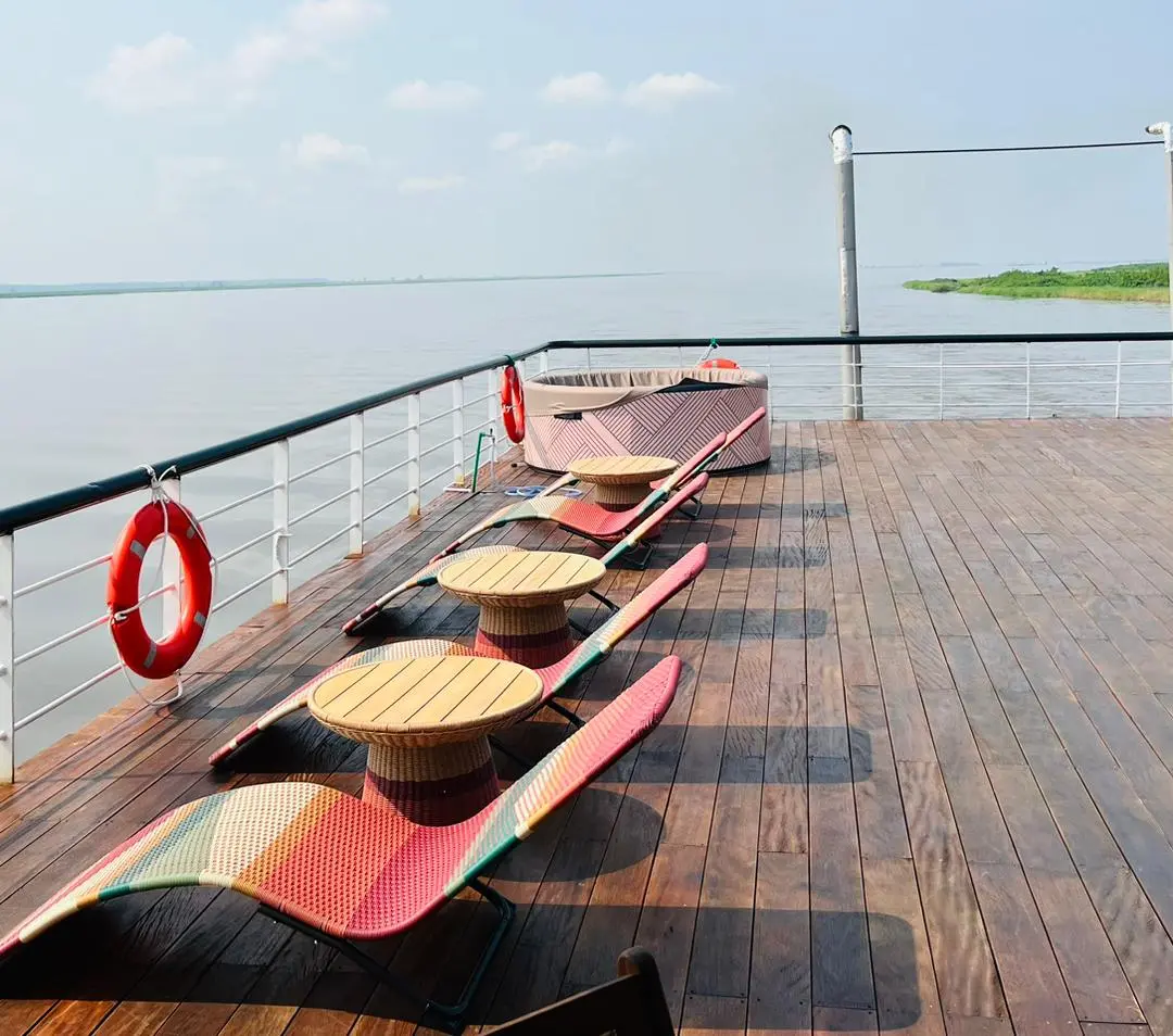 Deck 4 long chairs.jpg