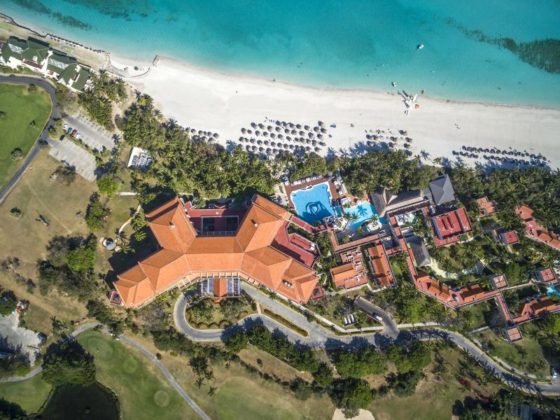 003MeliaLasAmericas-General_Facade_Aerial.jpg