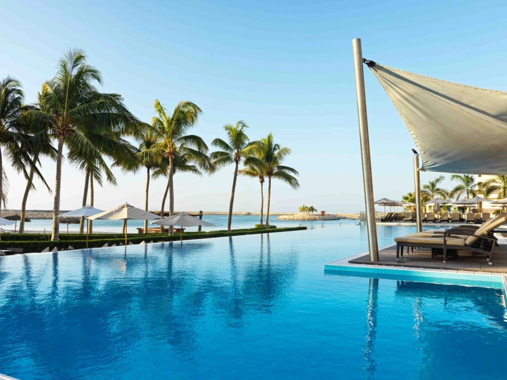 piscine_oman_fanar.jpg