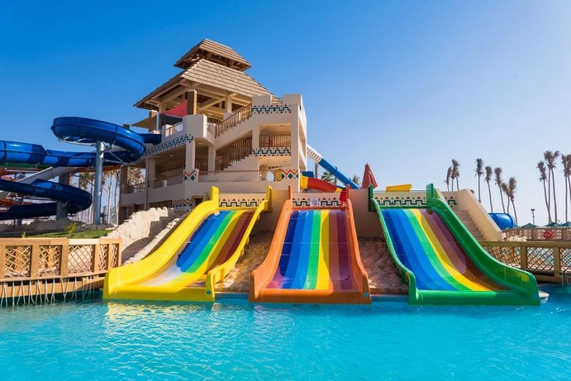 Hawana_Salalah_Aqua_Park_Juweira_Hotel_Oman_(800x534).jpg