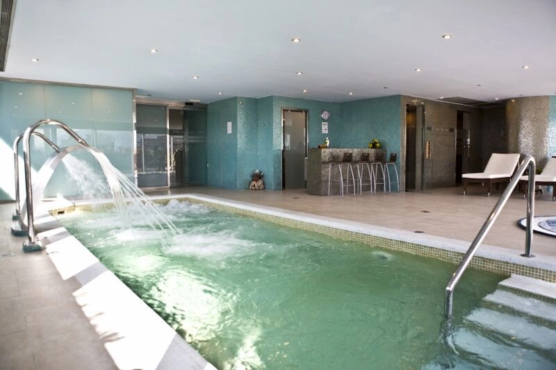 8.8.jpg