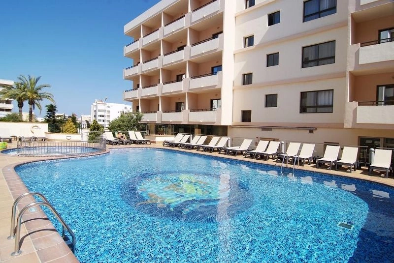 Invisa La Cala 4*