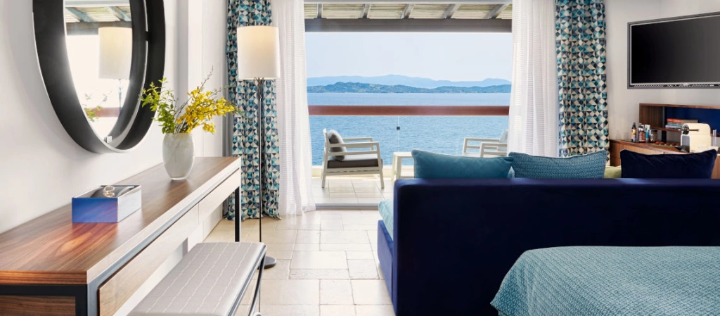 Junior_Suite_sea_front.jpeg