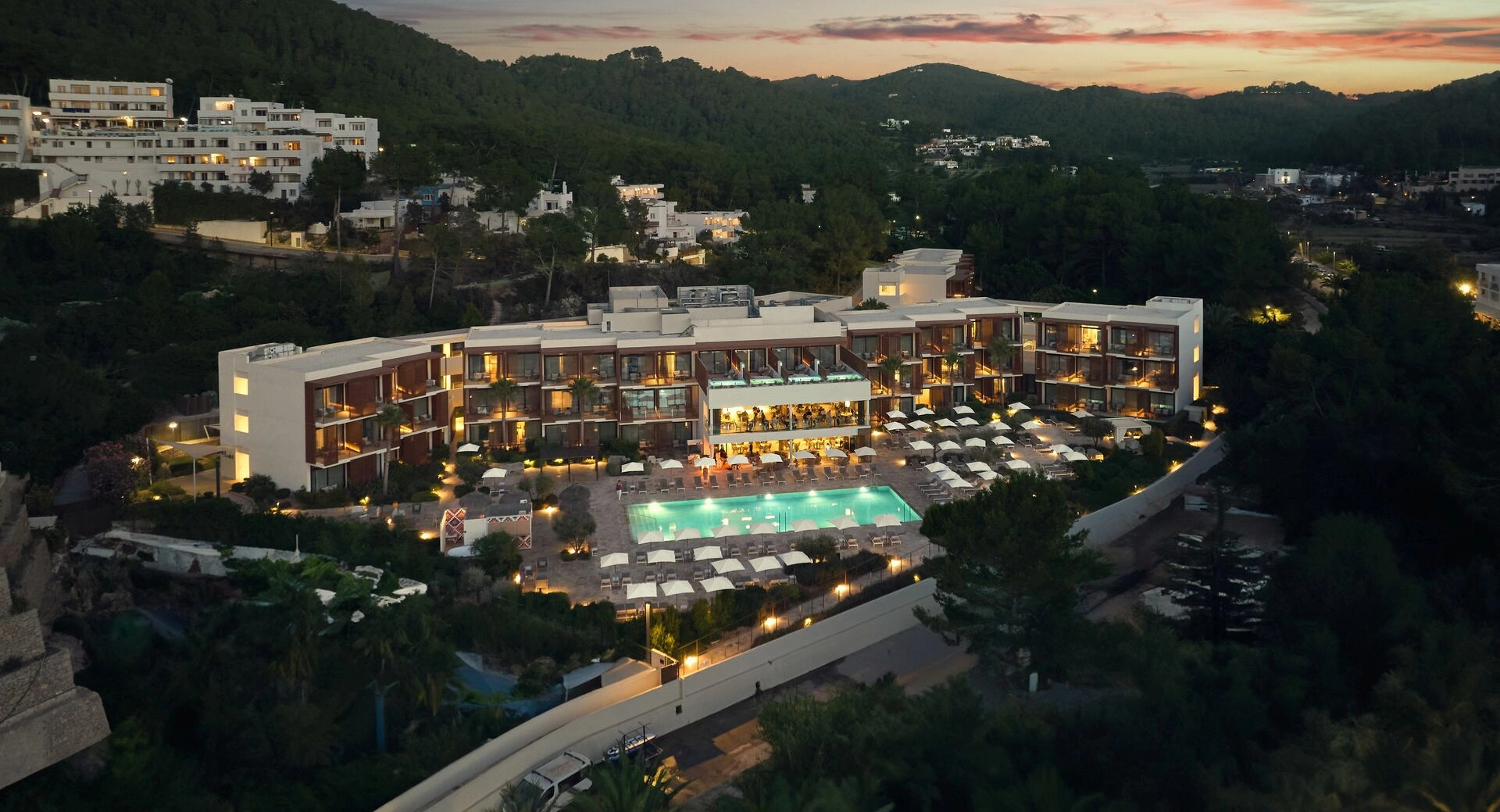 Club-Cala-San-Miguel-Aerial-01.jpg