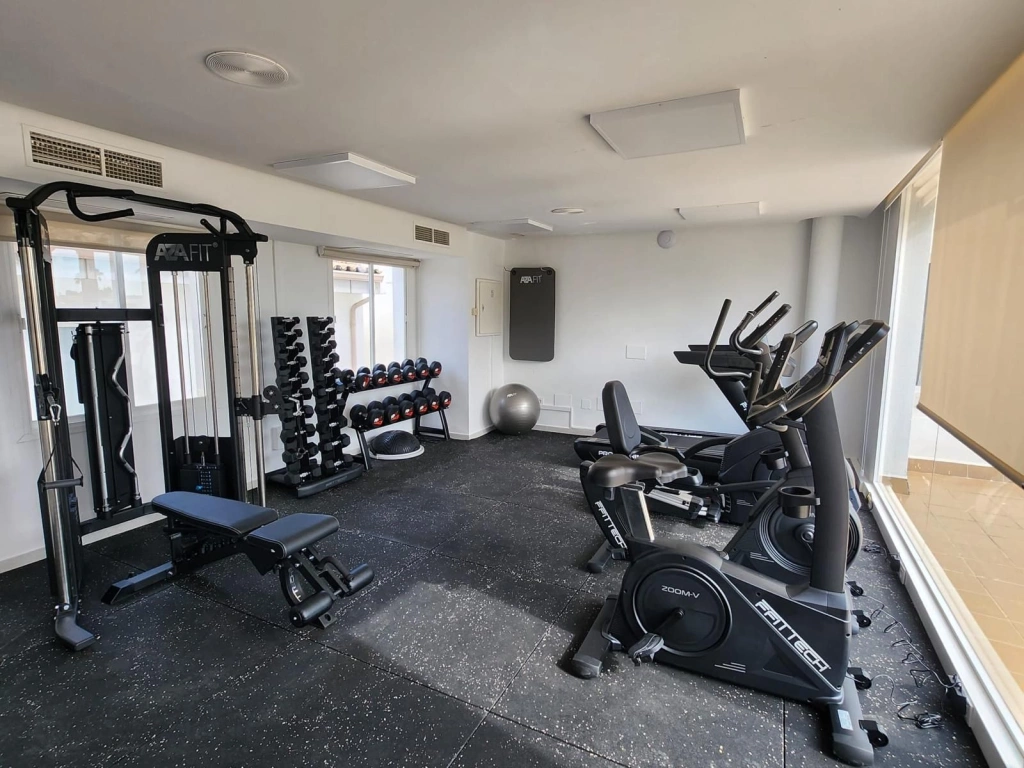 BQ_SUN_VILLAGE_GYM_1.jpg