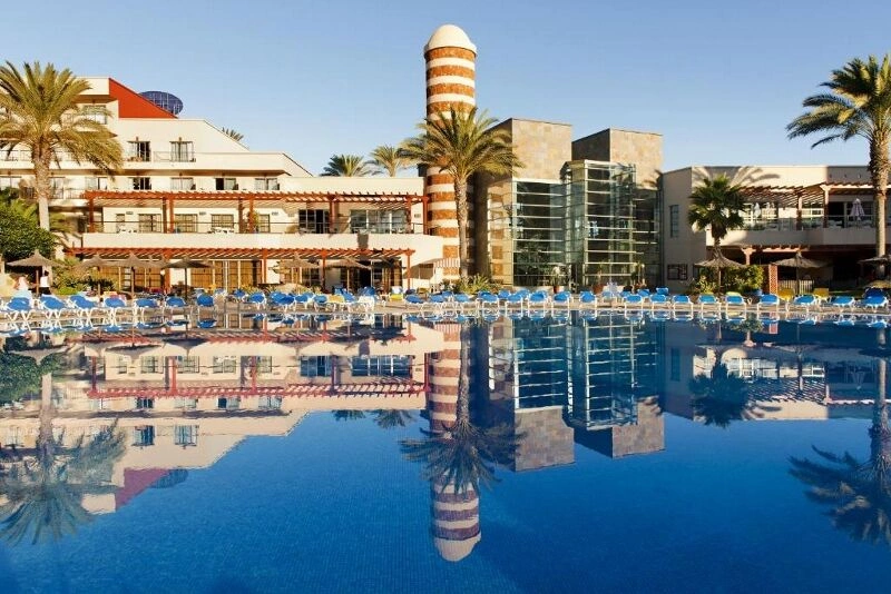 Elba Carlota Beach & Convention Resort 4*