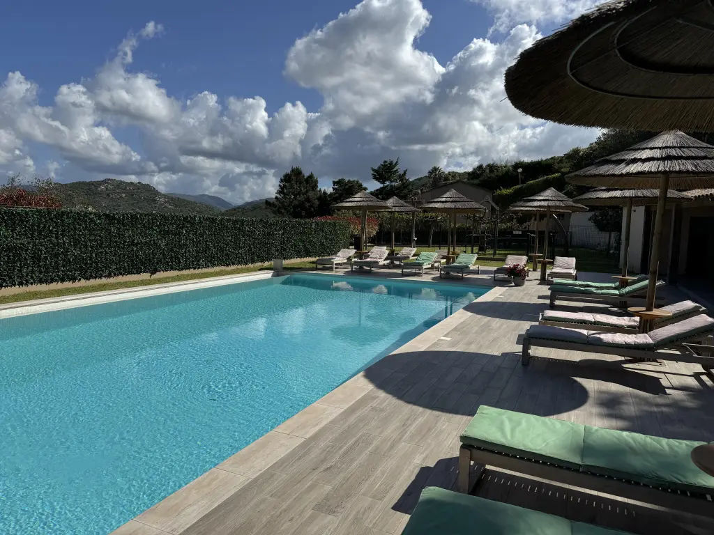  Évasion Corse : Votre Séjour de Rêve dans notre Résidence 3 Étoiles, villa pour 6 personnes, Vue Mer