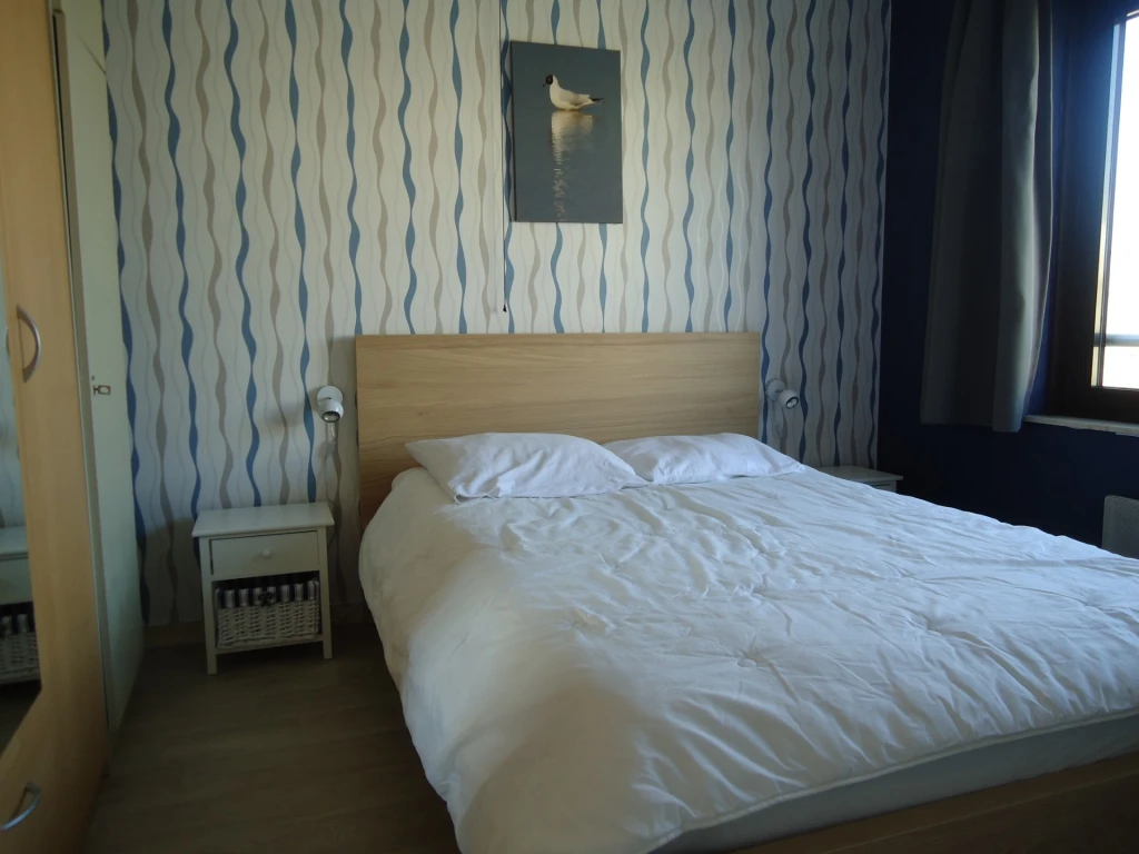 Appartement 1 chambre, vue latérale sur mer à Saint-Idesbald