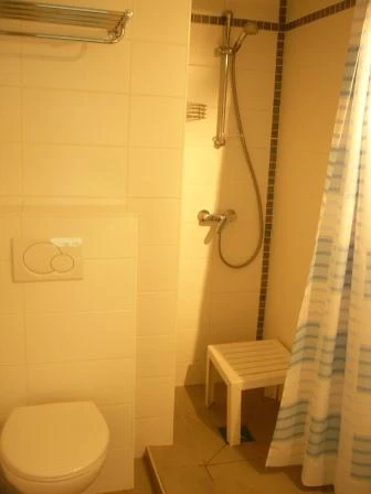 Studio vue mer avec piscine, sauna, salle de jeux et fitness