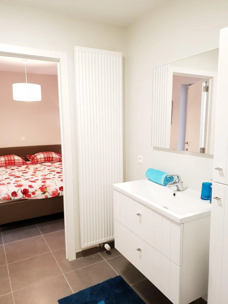APPARTEMENT 2 CH. (4 PERS.) À 30M DE LA MER