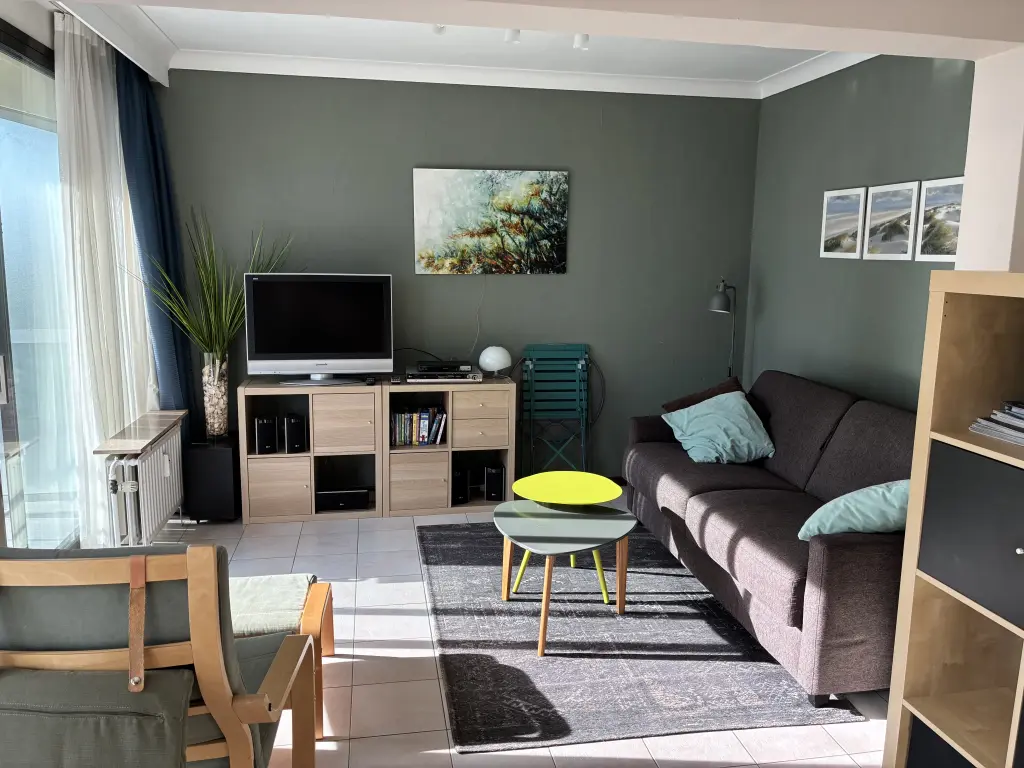 De Panne studio calme avec vue latérale sur la mer + 2 velos à votre disposition, emplacement voiture