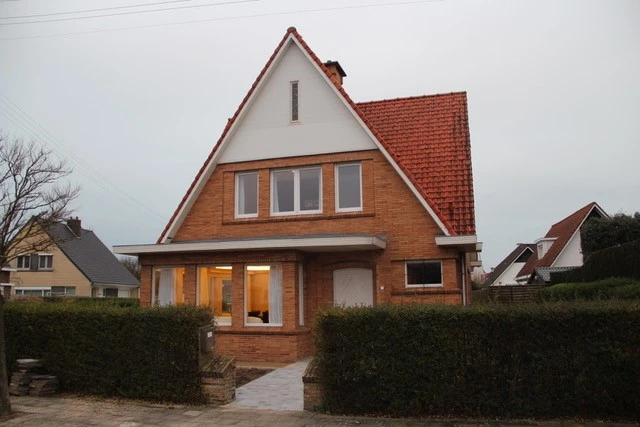 Belle villa Lijsterzang 12 à 14 personnes avec jardin située dans un quartier résidentiel à KOKSIJDE