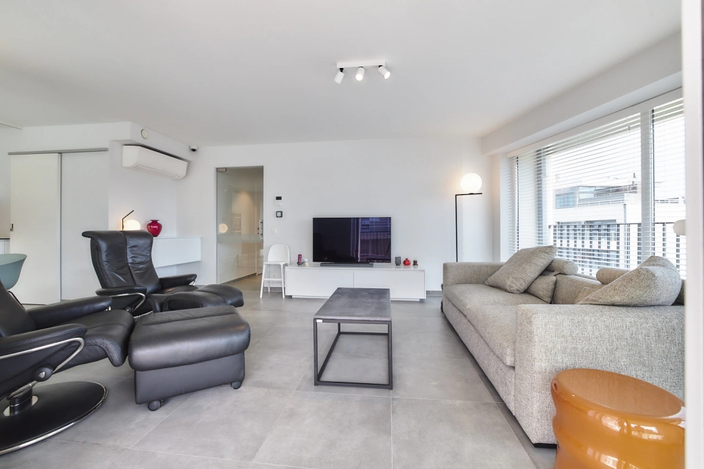 Appartement à MAJESTIC / 9C