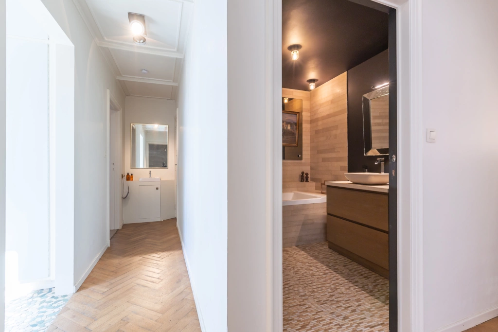 Appartement à Beau Site / 7 R