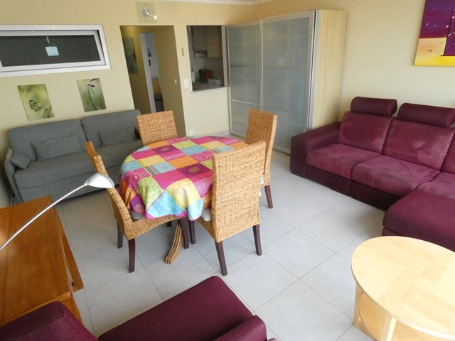 Appartement à Beach Palace / 0401 + GARAGE
