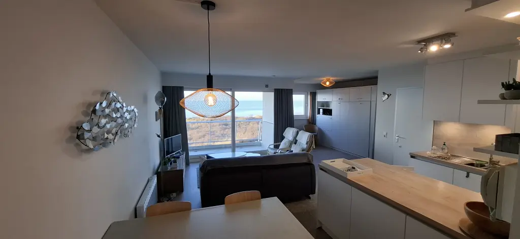 Appartement magnifiquement rénové avec vue sur la mer très calme à La Panne