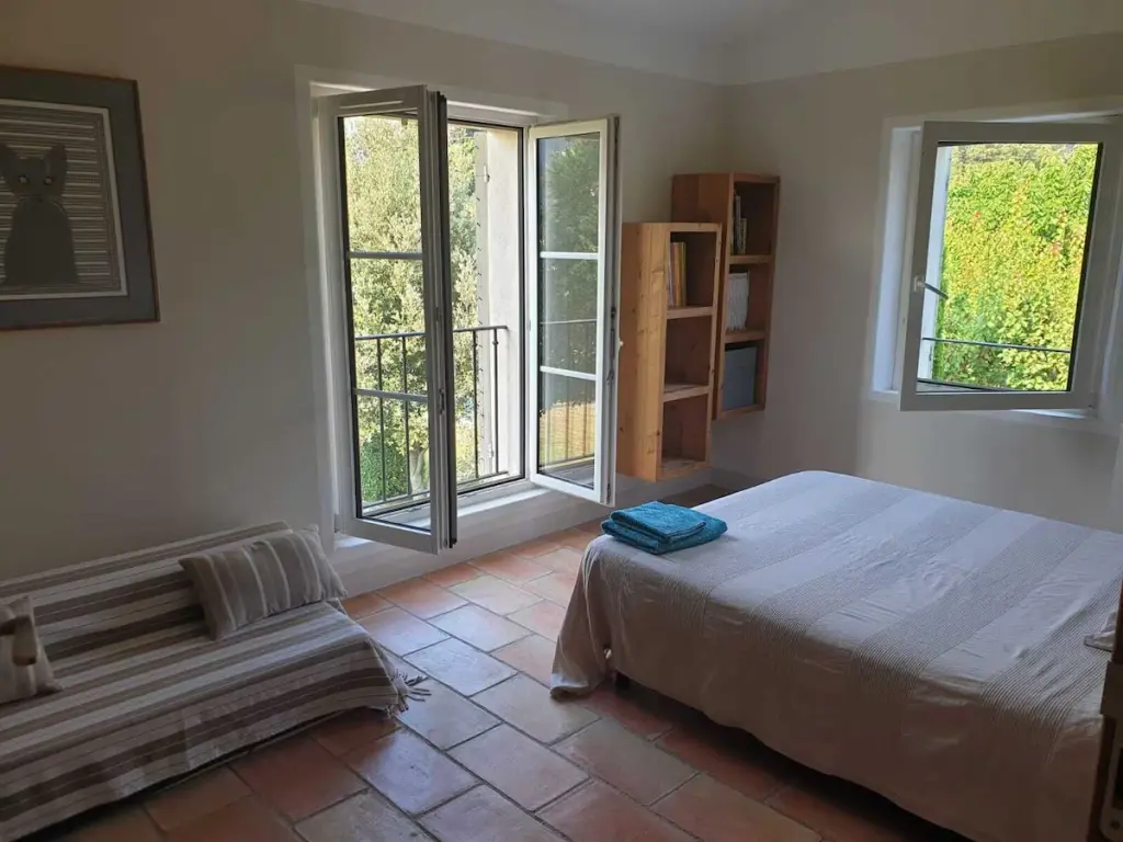 Entre Luberon et Alpilles, mas provençal dans son oliveraie et sa piscine privée